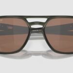 Oakley Latch Beta van Oakley bij Maison Lunettes