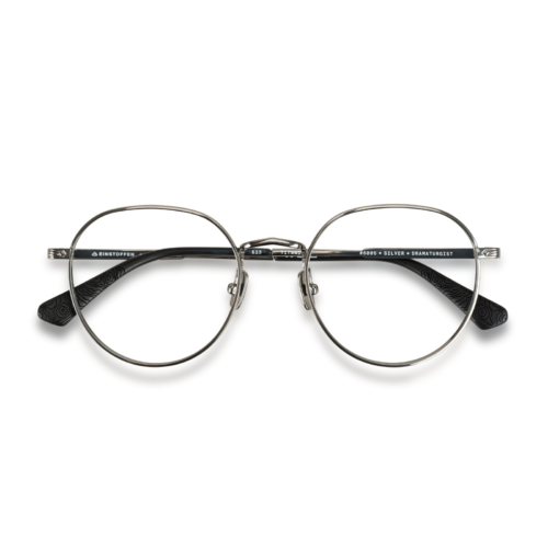 Einstoffen Dramaturgist van Einstoffen bij Maison Lunettes